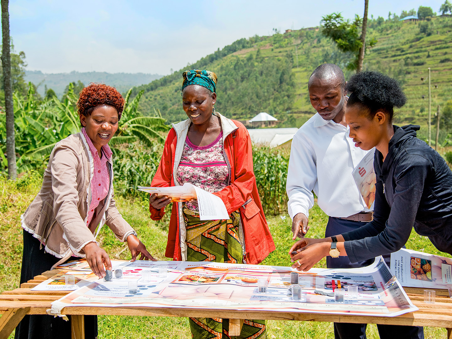 Training run by the German Savings Banks Foundation with employees and the local population